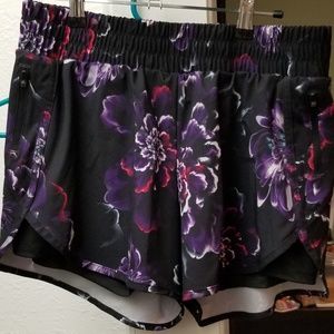 Like new double layer athletic shorts